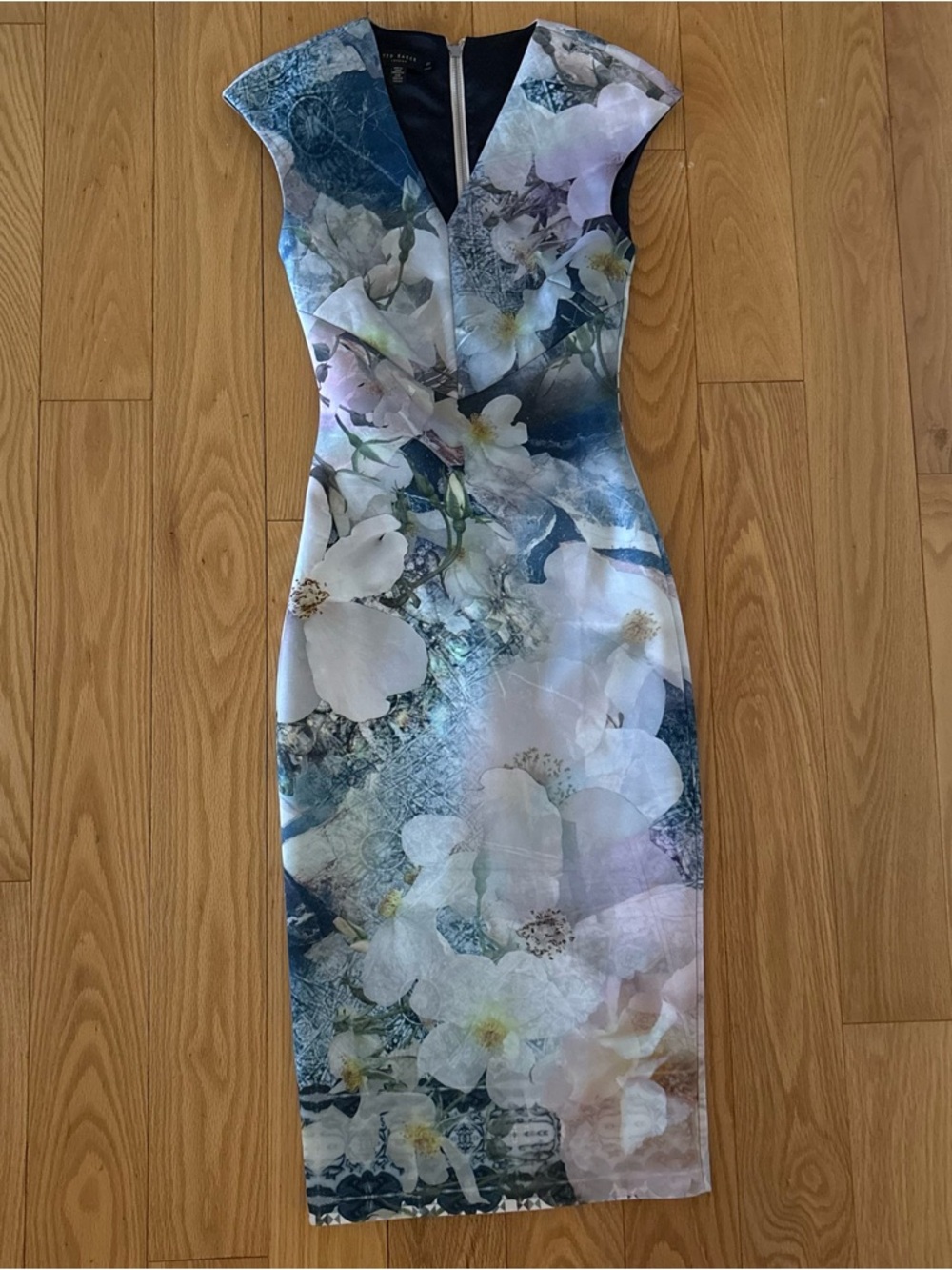 Ted Baker Floral Midi Dress in Blue and White flowered pattern - Picture 2 of 8